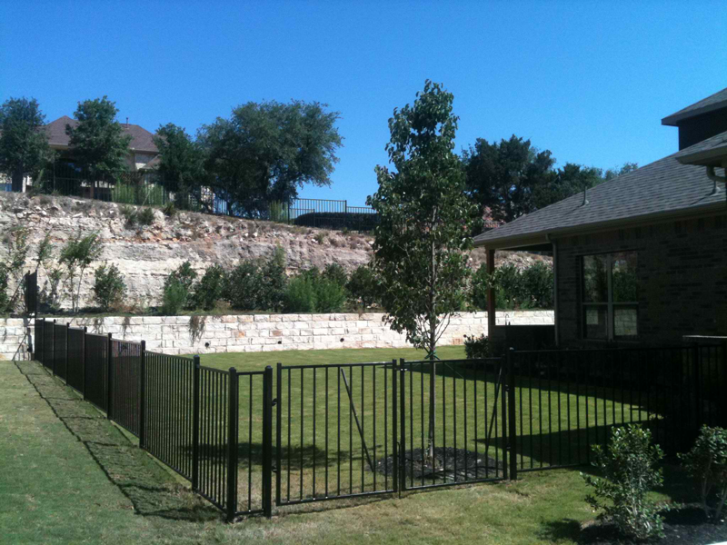 Austin residential fence contractor