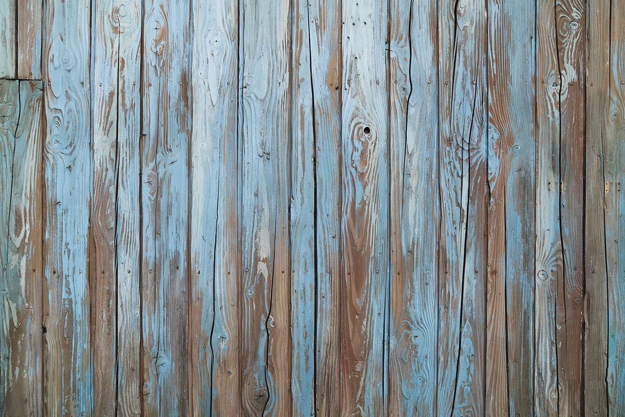 5 Tips for Tearing Down an Old Fence