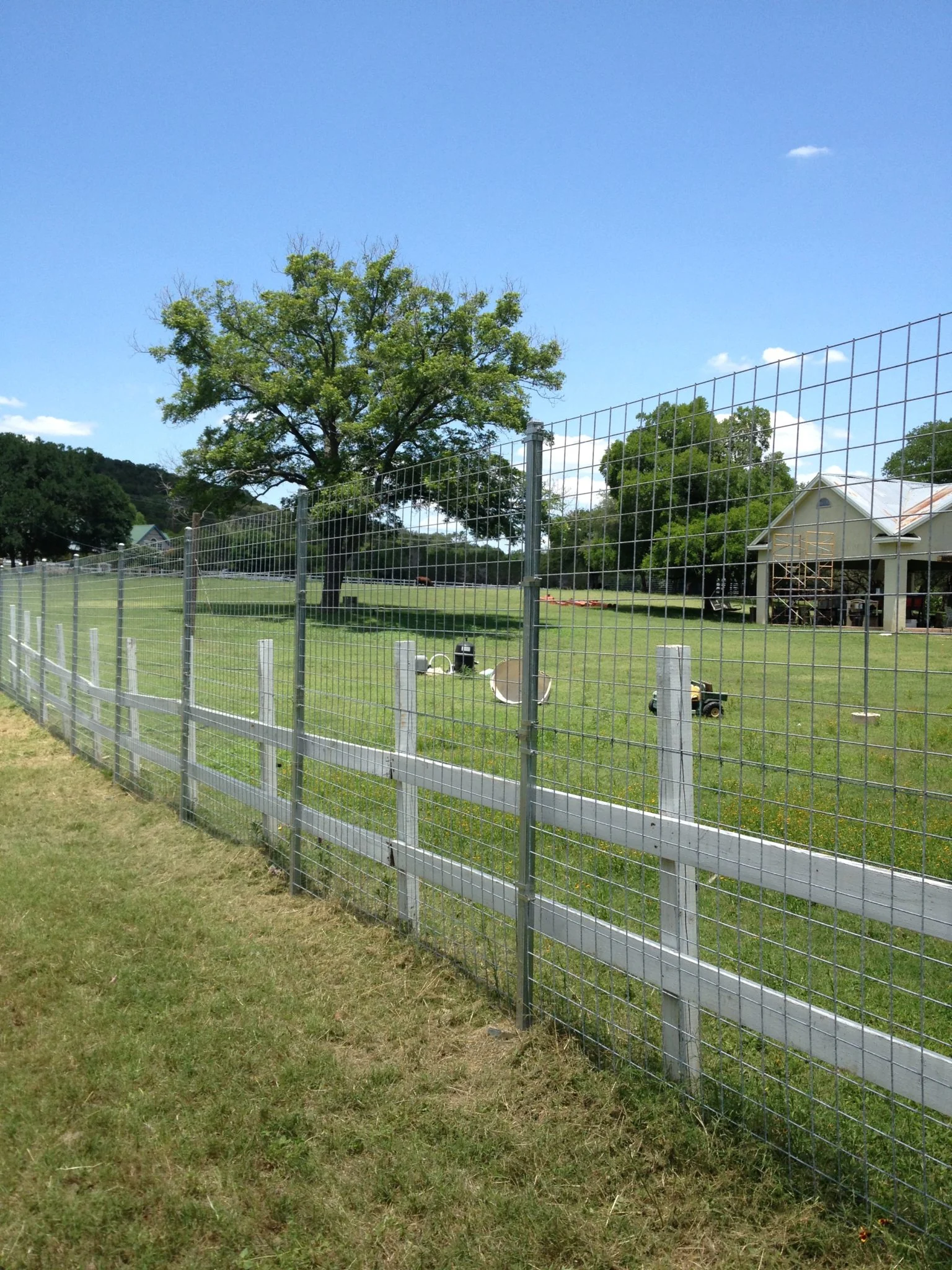 Custom fence line completed by B.C. Fence Austin on an Austin-area property
