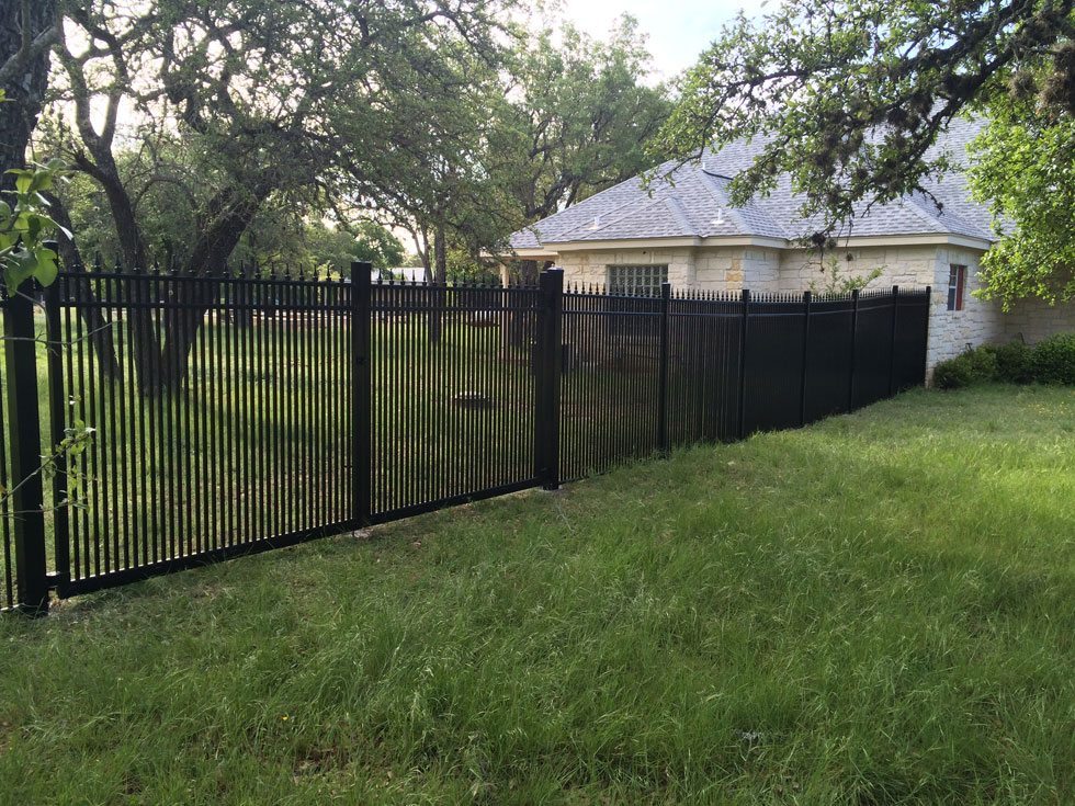 Top 6 Iron Fence Maintenance Tips